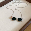 Cute Quirky Bear Glasses Faux Pearl Necklace, Y2K Sweet Cool Geometric Animal Collarbone Chain view 4