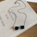 Cute Quirky Bear Glasses Faux Pearl Necklace, Y2K Sweet Cool Geometric Animal Collarbone Chain view 2