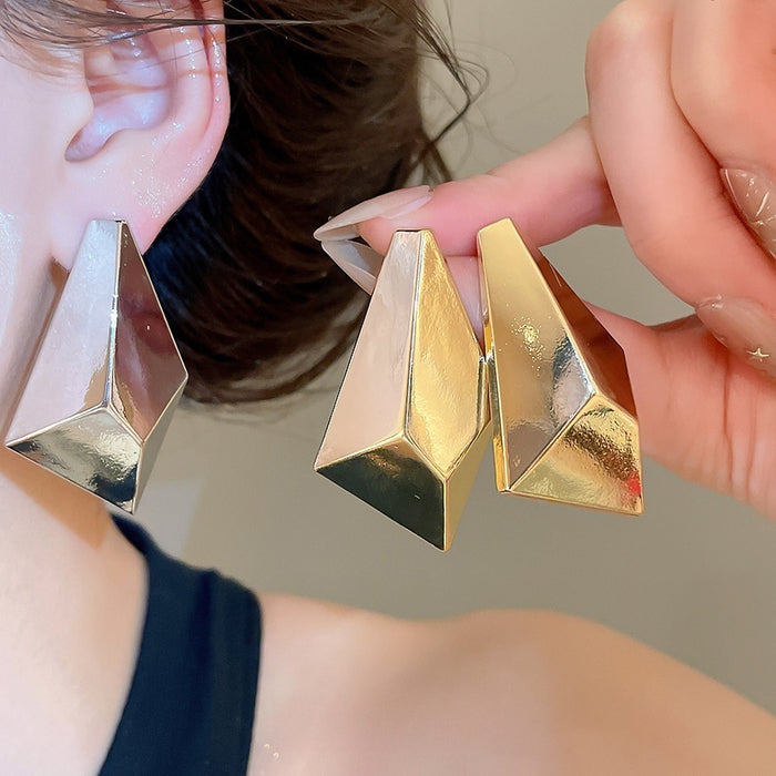 Light Luxury European American Irregular Geometric Iron Stud Earrings With Silver Pins For Women