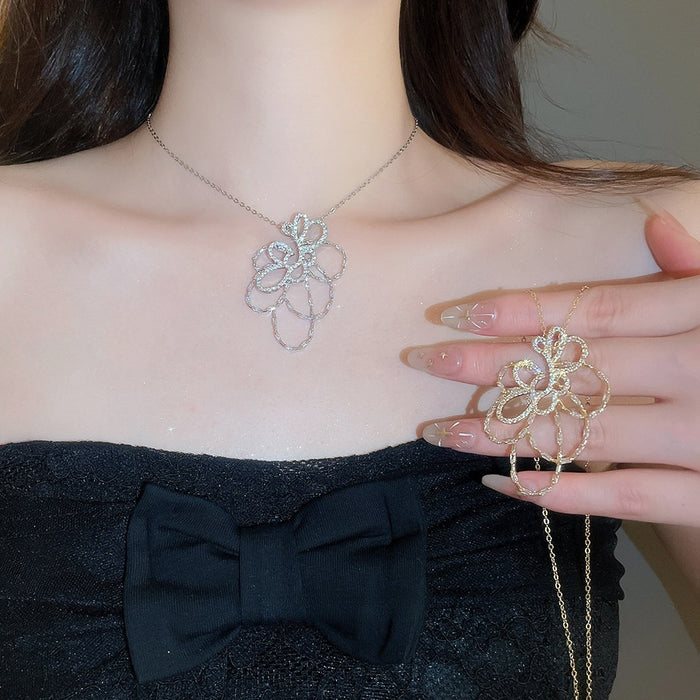 18K Gold Plated Copper Zircon Flower Hollow Pendant Necklace Light Luxury Clavicle Choker