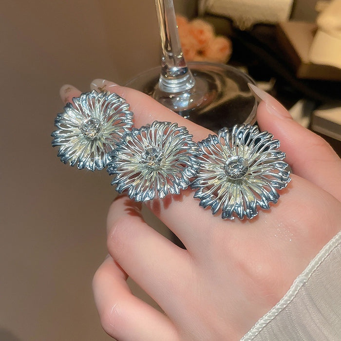 Painted Iron Round Rhinestone Stud Earrings, European Geometric Light Luxury Office Jewelry