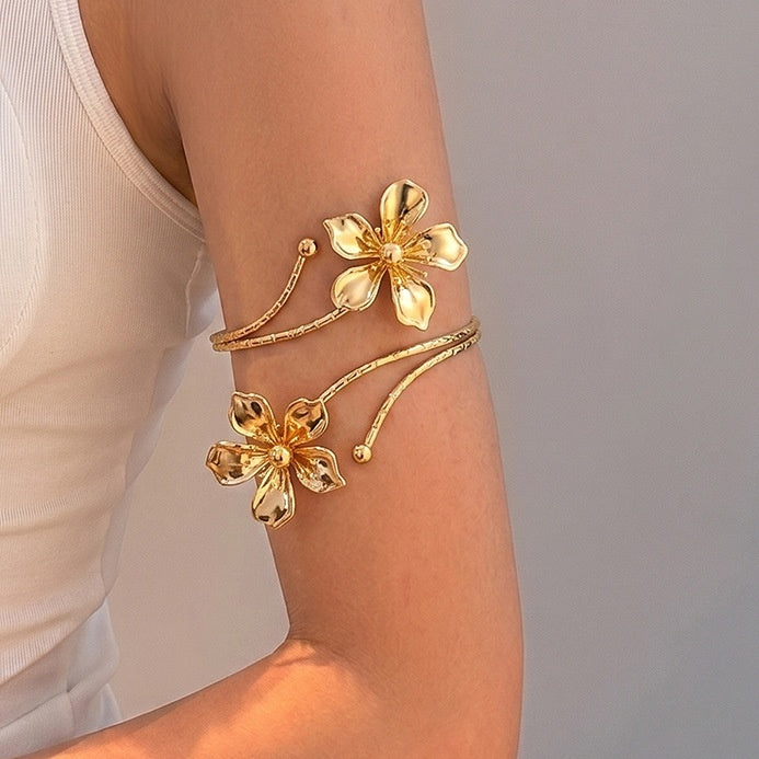 Gold Plated 3D Flower Open Arm Cuff Exaggerated Petal Upper Arm Bracelet French Vacation Style