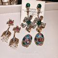 Vintage Alloy Rhinestone Diamond Flower Stud Earrings Retro Palace Light Luxury Jewelry view 1