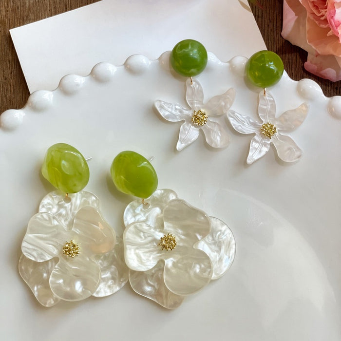 Resin Gardenia Flower Stud Earrings For Women, Cute New Chinese Summer Beach Style Jewelry