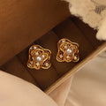 18K Gold Plated Zircon Flower Faux Pearl Clip-on Earrings For Women Light Luxury Floral Jewelry view 3