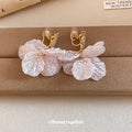 French Vintage Faux Pearl Flower Petal Clip-on Earrings Elegant Niche Design Women's Jewelry view 4