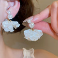 French Vintage Faux Pearl Flower Petal Clip-on Earrings Elegant Niche Design Women's Jewelry view 3