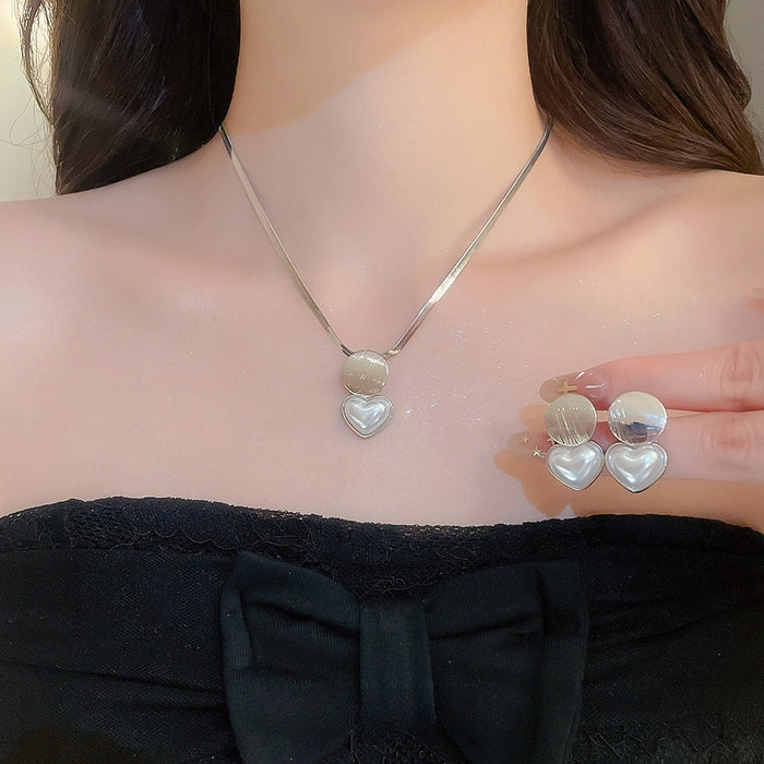 Old Money Style Copper Pearl Heart Geometric Pendant Stud Earrings Necklace Jewelry Set