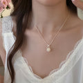Korean Minimalist Copper Popcorn Floral Pendant Necklace For Women Old Money Style Clavicle Chain view 3