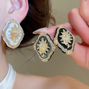 French Vintage Alloy Rhinestone Geometric Flower Stud Earrings Elegant Light Luxury Jewelry
