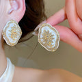 French Vintage Alloy Rhinestone Geometric Flower Stud Earrings Elegant Light Luxury Jewelry view 3