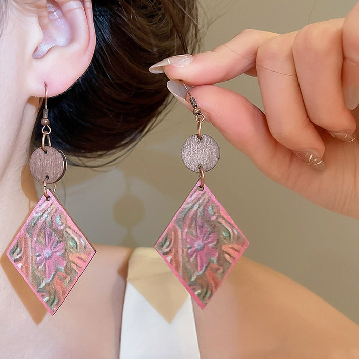 Vintage Ethnic Wood Diamond Print Pendant Drop Earrings With Geometric Rhombus Charm