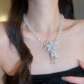 Light Luxury Crystal Bead Acrylic Pearl Floral Pendant Necklace For Women Vacation Style Choker view 3