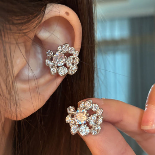 18K Gold Plated Copper Zircon Flower Clip-on Earrings, Light Luxury No-Piercing Ear Cuffs