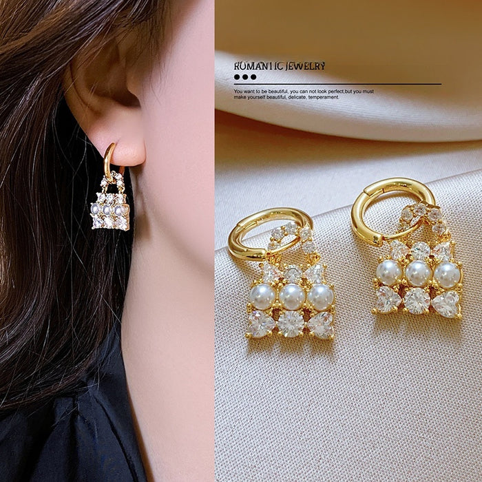 Faux Pearl Wrap Stud Earrings For Women Hollow Quadrilateral Light Luxury Ear Cuff Style