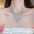Korean Light Luxury Copper Round Rhinestone Geometric Collarbone Necklace view 3