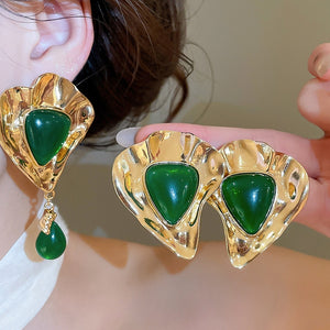 Vintage Alloy Resin Geometric Teardrop Stud Earrings Retro Palace Style Triangle Jewelry