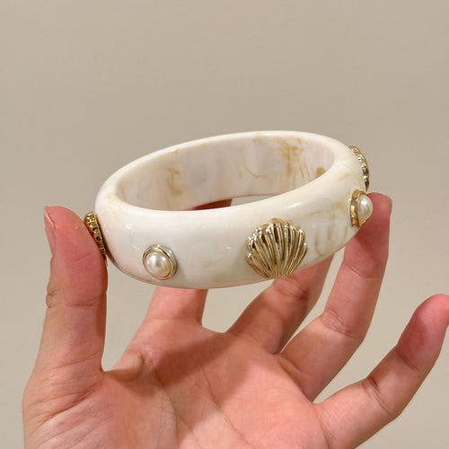 Minimalist Resin Oval Gradient Geometric Bangle, Fashionable Everyday Wrist Jewelry