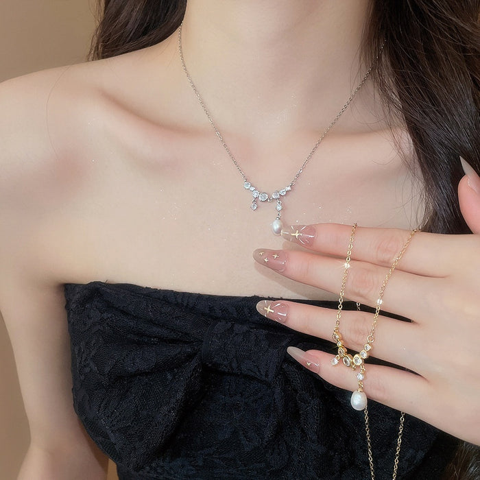 Light Luxury Copper Zircon Pearl Necklace With Geometric Moon Shadow Pendant For Women