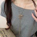 Sweet Cool Alloy Geometric Bow Pendant Necklace Minimalist Metal Collarbone Chain for Women view 3