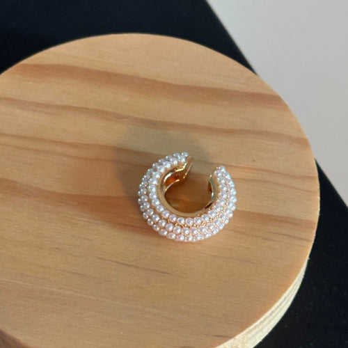 Hong Kong Style Vintage Faux Pearl C-Shaped Geometric Clip-on Earrings for Women