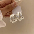 2026 New C-Shaped Polka Dot Iron Hoop Earrings Geometric Versatile Light Luxury Ear Jewelry view 3