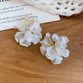 French Vintage Floral Petal Faux Pearl Clip-on Earrings Elegant Luxury Niche Design view 4
