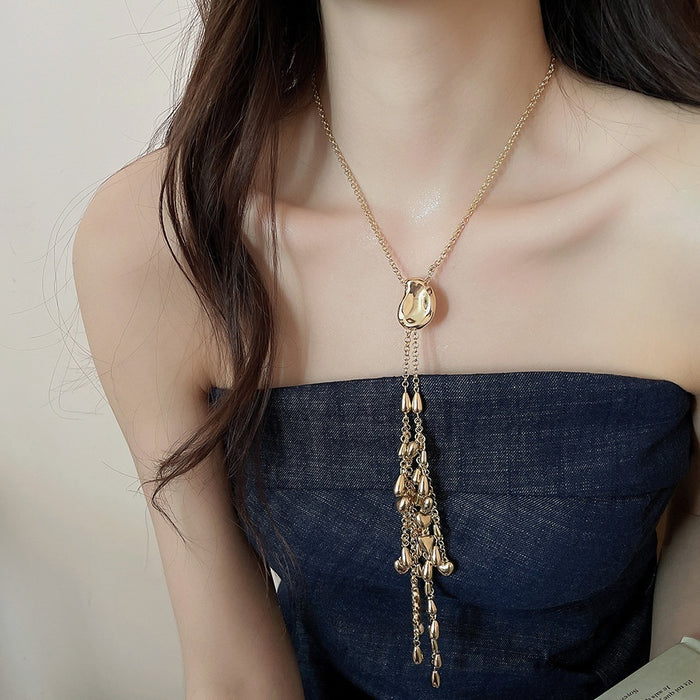 Old Money Geometric Iron Tassel Choker Necklace For Women Light Luxury Clavicle Chain