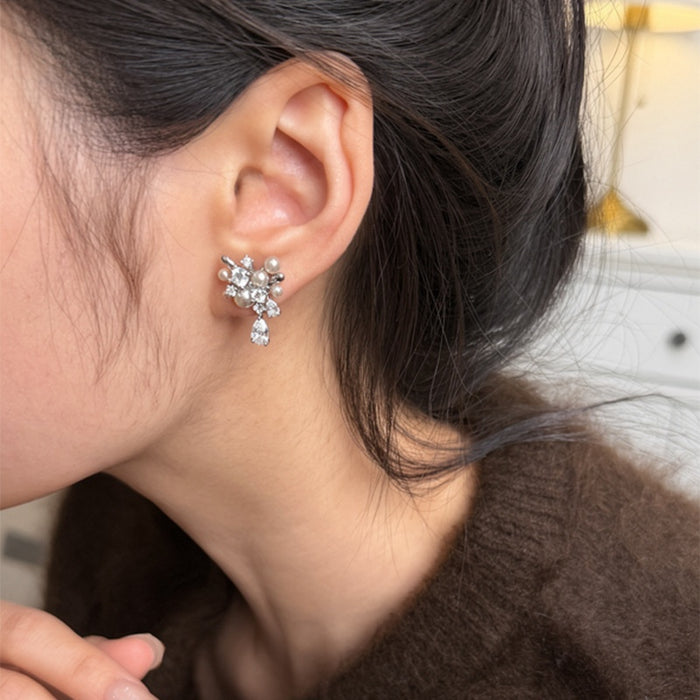 Copper Zircon Flower Pearl Stud Earrings With Silver Pins, Light Luxury Fashion Jewelry