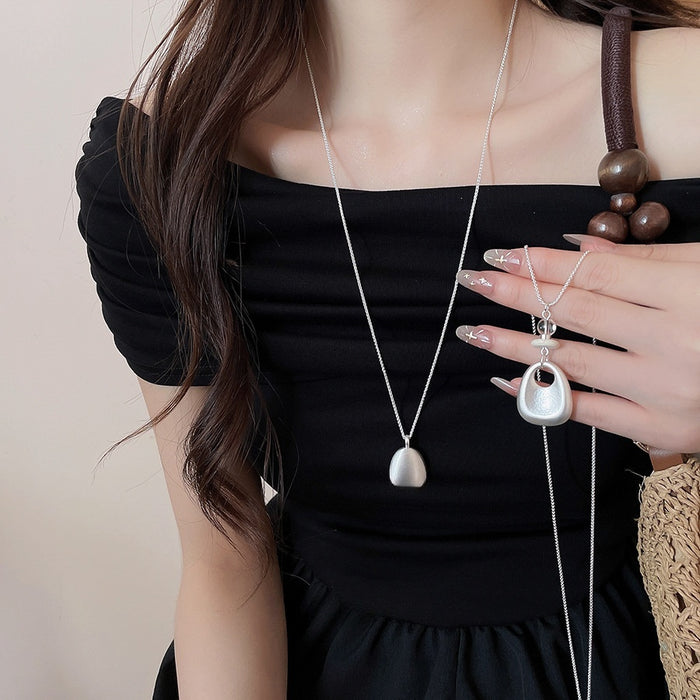 Korean Minimalist Alloy Heart Bell Necklace Geometric Old Money Clavicle Chain For Women
