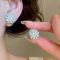 Korean Style Enamel Daisy Flower Faux Pearl Stud Earrings Simple Light Luxury Fashion Jewelry view 2
