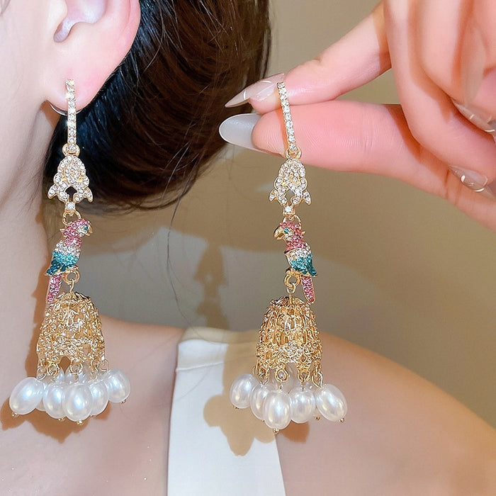 Vintage Style Alloy Parrot Rhinestone Pearl Tassel Drop Earrings With Silver Posts