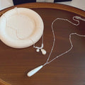 French Vintage Teardrop Faux Pearl Collarbone Necklace Elegant Light Luxury Jewelry view 2