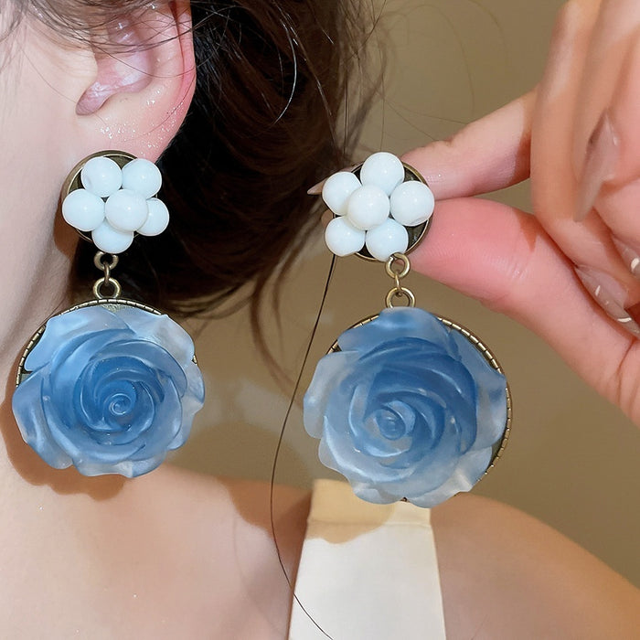 Vintage Resin 3D Rose Flower Stud Earrings For Women, Retro Hong Kong Light Luxury Style
