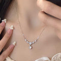 Light Luxury Copper Zircon Flower Round Pendant Necklace Korean Style Delicate Collarbone Chain view 2