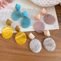 Summer Textured Resin Oval Geometric Stud Earrings, Sweet Dopamine Vacation Style view 2