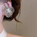 Iron Hollow Flower Pearl Clip-on Earrings Minimalist Light Luxury Floral Ear Jewelry For Women view 3
