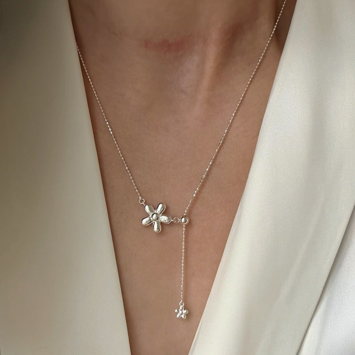 Korean Style Copper Floral Tassel Necklace for Women, Minimalist Light Luxury Clavicle Jewelry