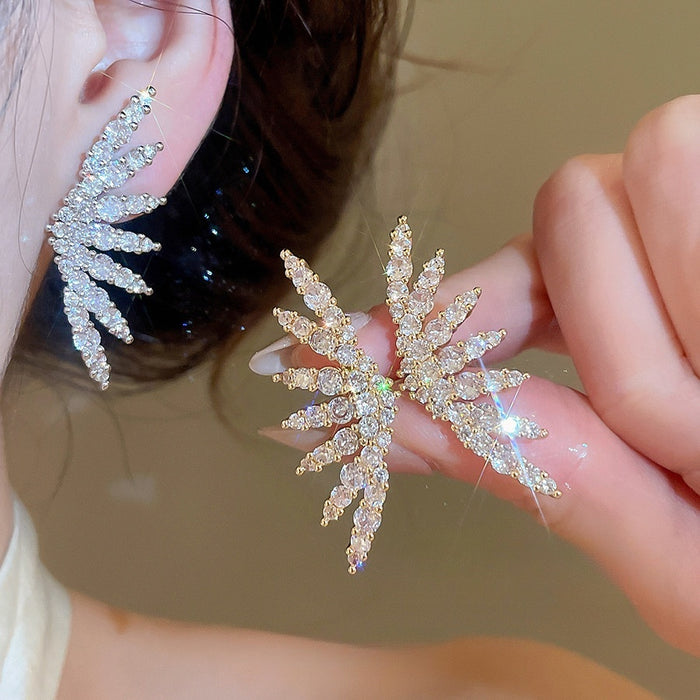 Sparkling Zircon Angel Wing Copper Clip-on Earrings For Women, Light Luxury European Style