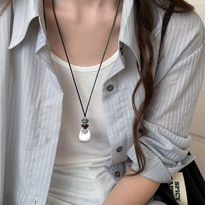 Minimalist Silver Alloy Water Drop Adjustable Long Collarbone Necklace For Women Old Money Style