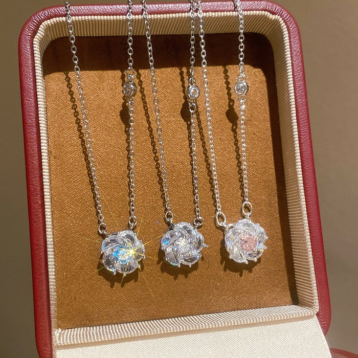 Korean Light Luxury Copper Zircon Round Flower Pendant Necklace For Women
