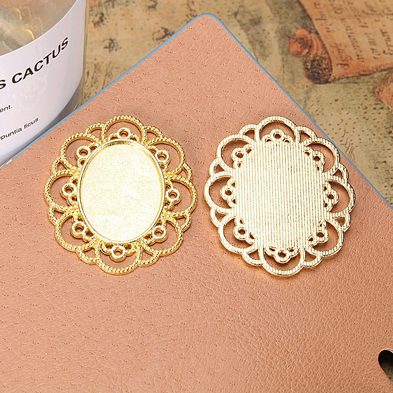 Vintage Lace Cabochon Pendant Setting 41x35mm for 18x25mm Cabochon