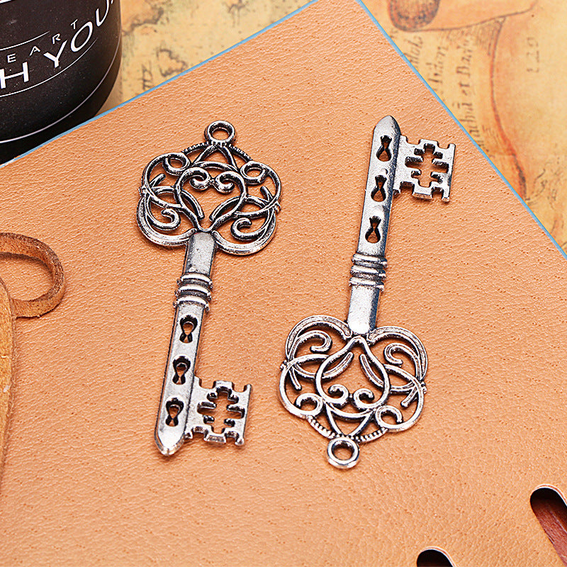 62x22mm Vintage Double-Sided Vine Keychain Charm Pendant