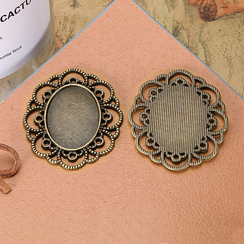 Vintage Lace Cabochon Pendant Setting 41x35mm for 18x25mm Cabochon