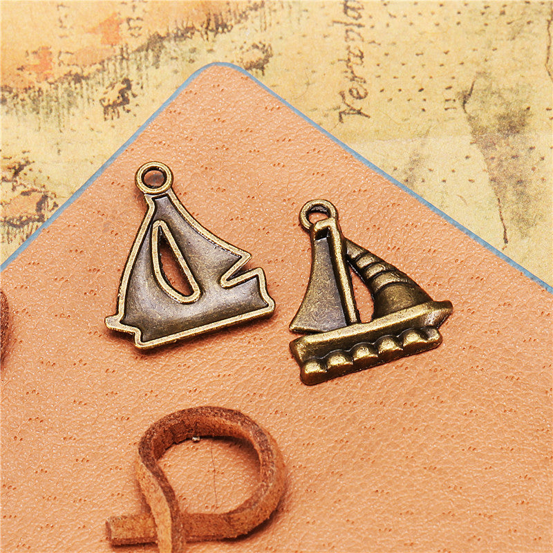 20x16mm Alloy Sailboat Charm Pendant Nautical Jewelry Finding