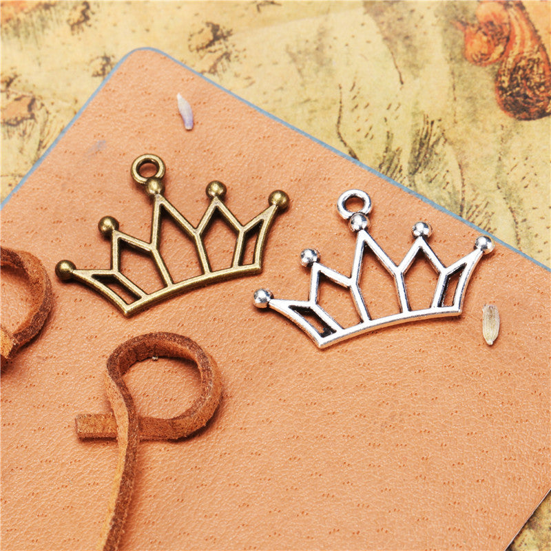 30x20mm Hollow Crown Alloy Necklace Charm Pendant