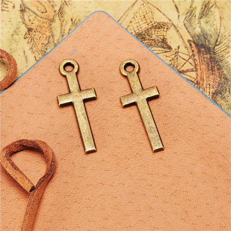 30x11mm Vintage Alloy Cross Charm Pendant