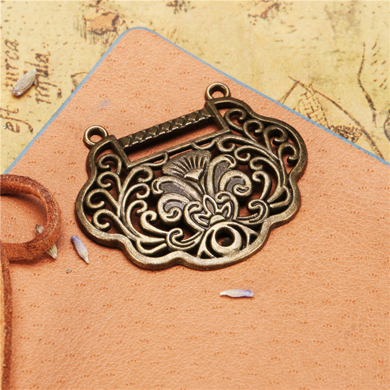 37x30mm Lucky Lock Alloy Charm Pendant