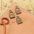 18x10mm Vintage Patterned Lock Alloy Charm Pendant