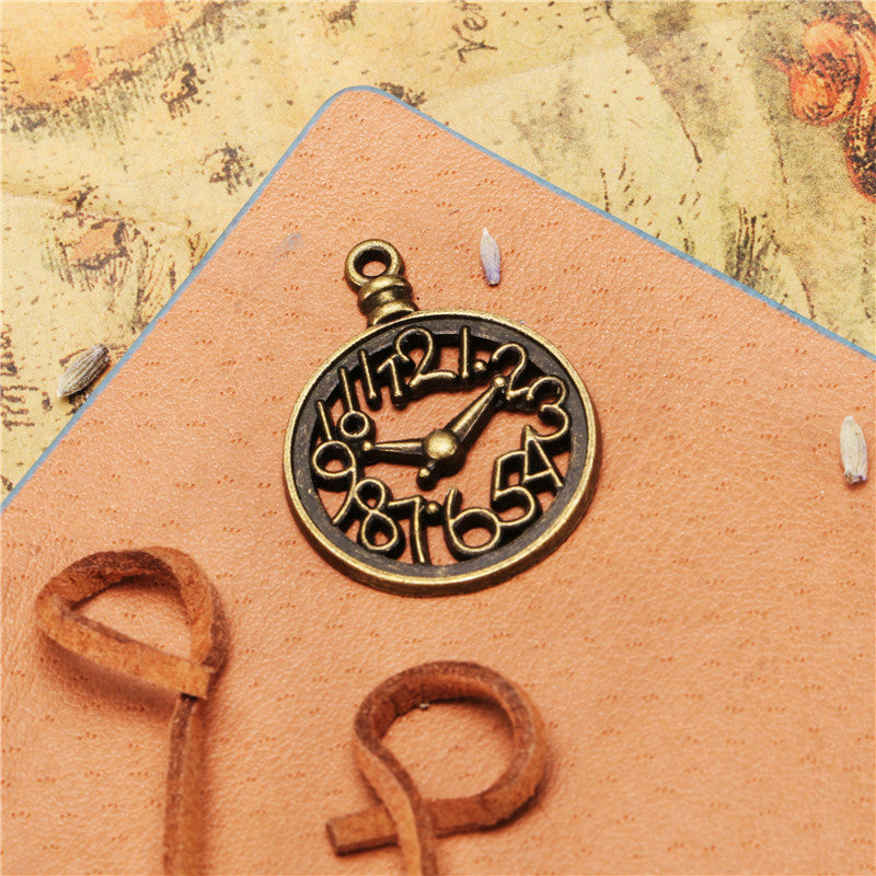33x25mm Vintage Hollow Clock Alloy Charm Pendant